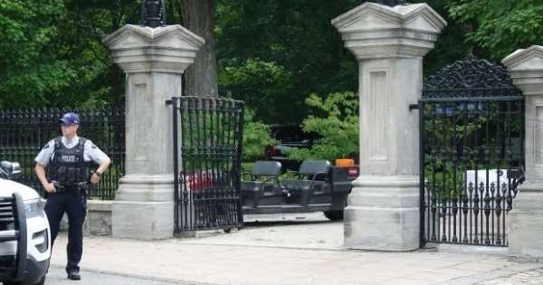 Man who ran his truck through the gates of Justin Trudeau's home is a fan of QAnon.