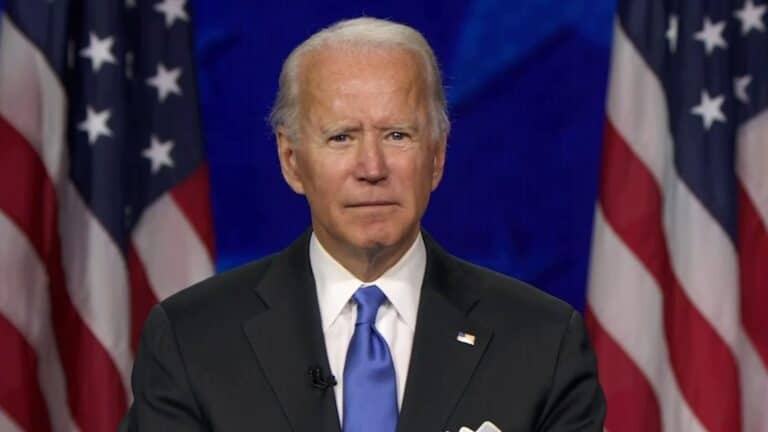 Nearly 500 former national security officials endorse Joe Biden.