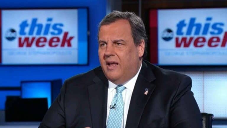 Chris Christie calls Trump legal team a “national embarrassment”