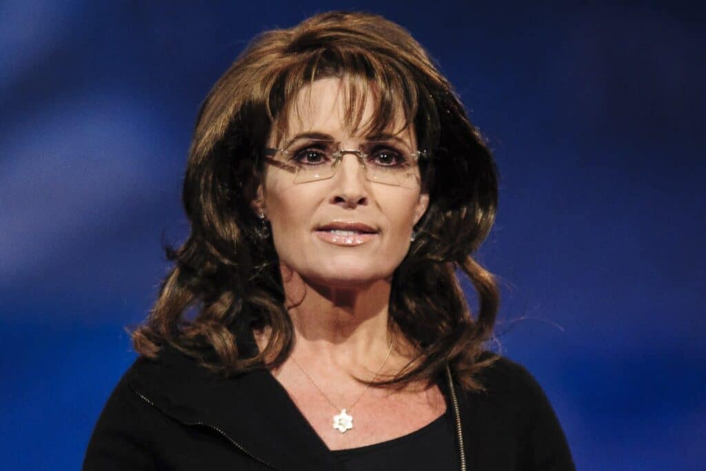 Sarah Palin encourages Americans to wear a mask after bout with COVID.