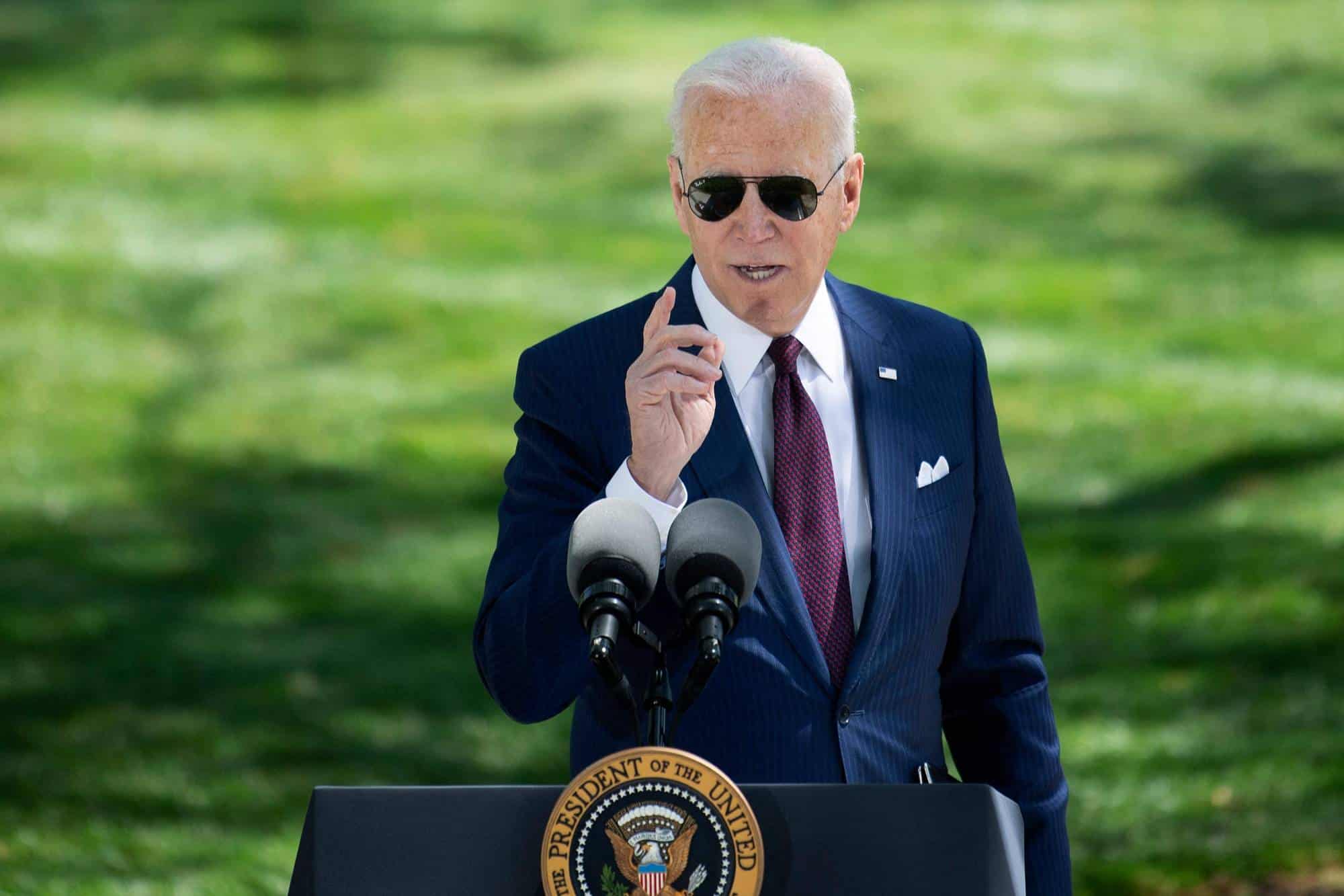 Fox News calls President Biden an “anti-vaxxer” and says Trump was “following the science” on mask.