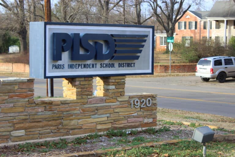 Texas school district circumvents Abbott’s executive order by making masks part of the dress code.