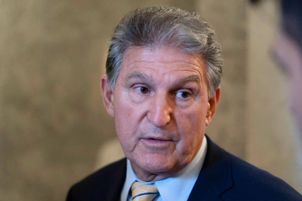 Manchin dismisses a report claiming he's leaving the Democratic Party: "It's bullshit"