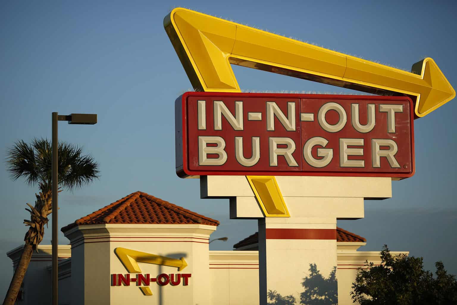 In-N-Out Burger in California shut down over vaccine mandate.