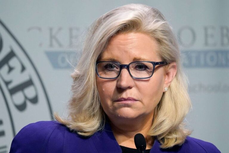 Liz Cheney endorses Kamala Harris.