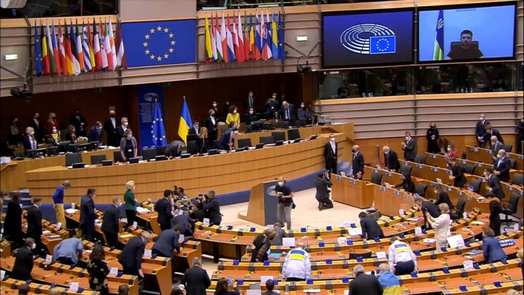 Translator breaks down during Zelensky's address to the European parliament.