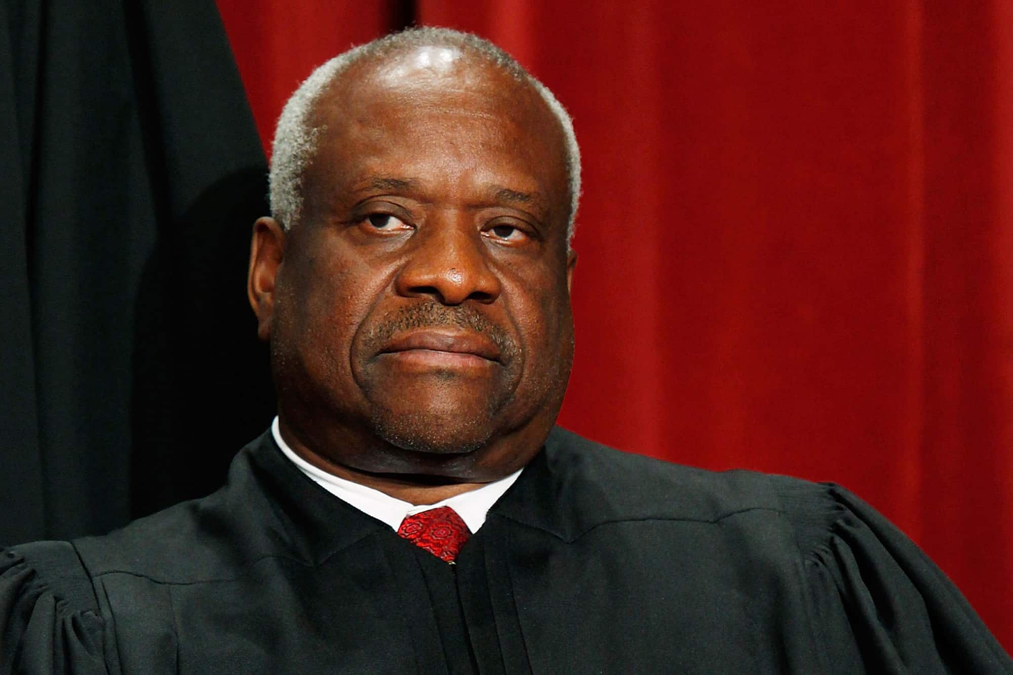 More than 1 million sign petition calling for the impeachment of Clarence Thomas.