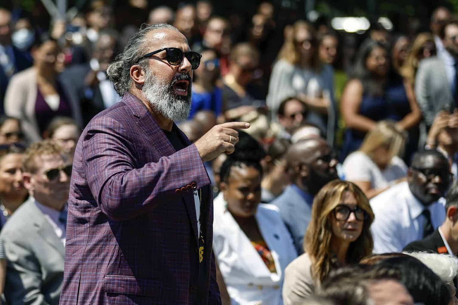 Father of Parkland shooting victim interrupts Biden speech at White House: Report.