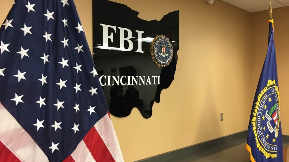 Armed suspect attempting to breach Ohio FBI office leads to pursuit.