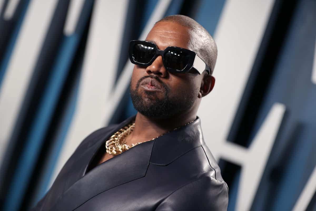 Kanye West returns to Instagram says he "lost 2 billion dollars in one day"