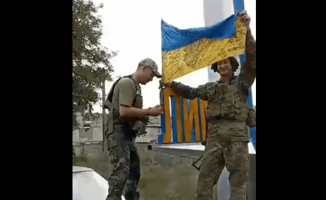 Russians flee Lyman as Ukrainian troops gain ground one day after Putin illegally annexed the region.