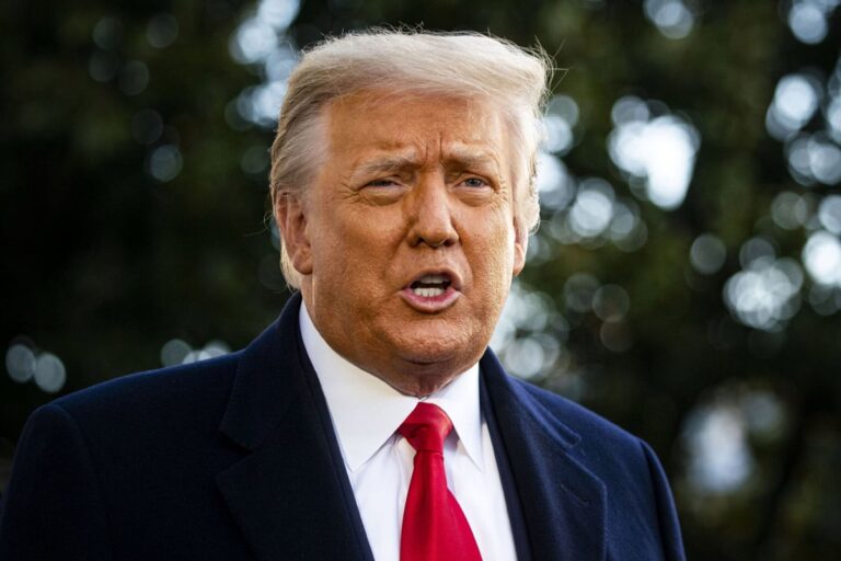 Trump replaces lawyer on his team hours before he surrenders in Georgia.