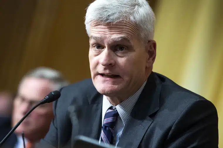 GOP senator slams Trump after he calls border deal a 'betrayal': "Don't be ignorant"