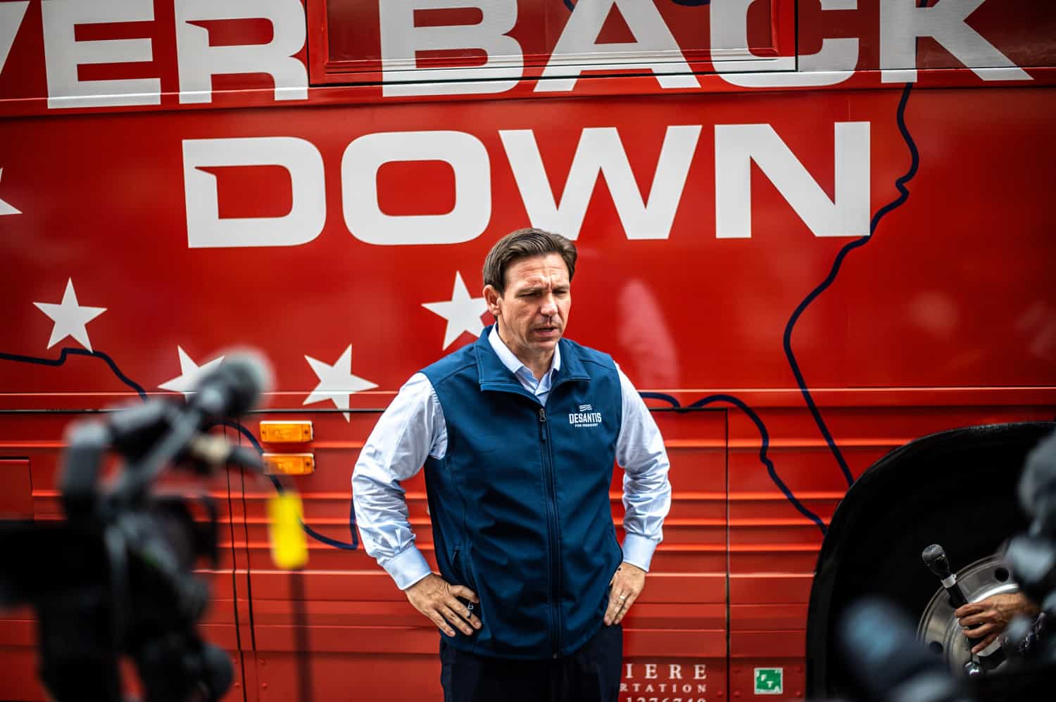 "Election interference": DeSantis campaign slams the media for projecting Trump as winner of Iowa caucuses.