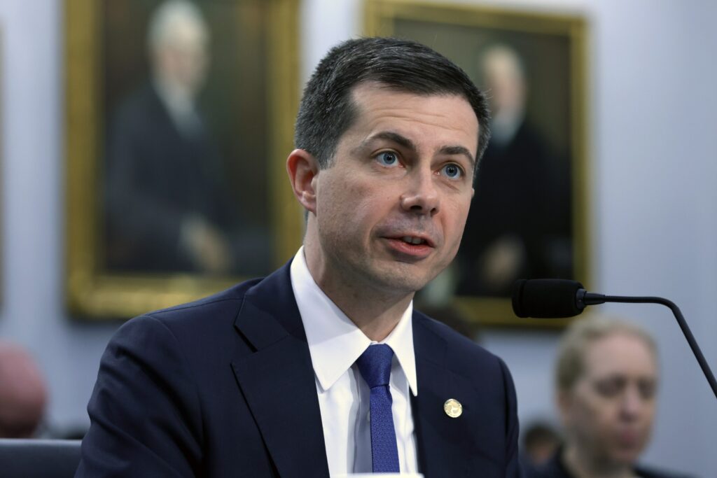 Buttigieg slams Trump’s plane crash remarks: “Despicable”