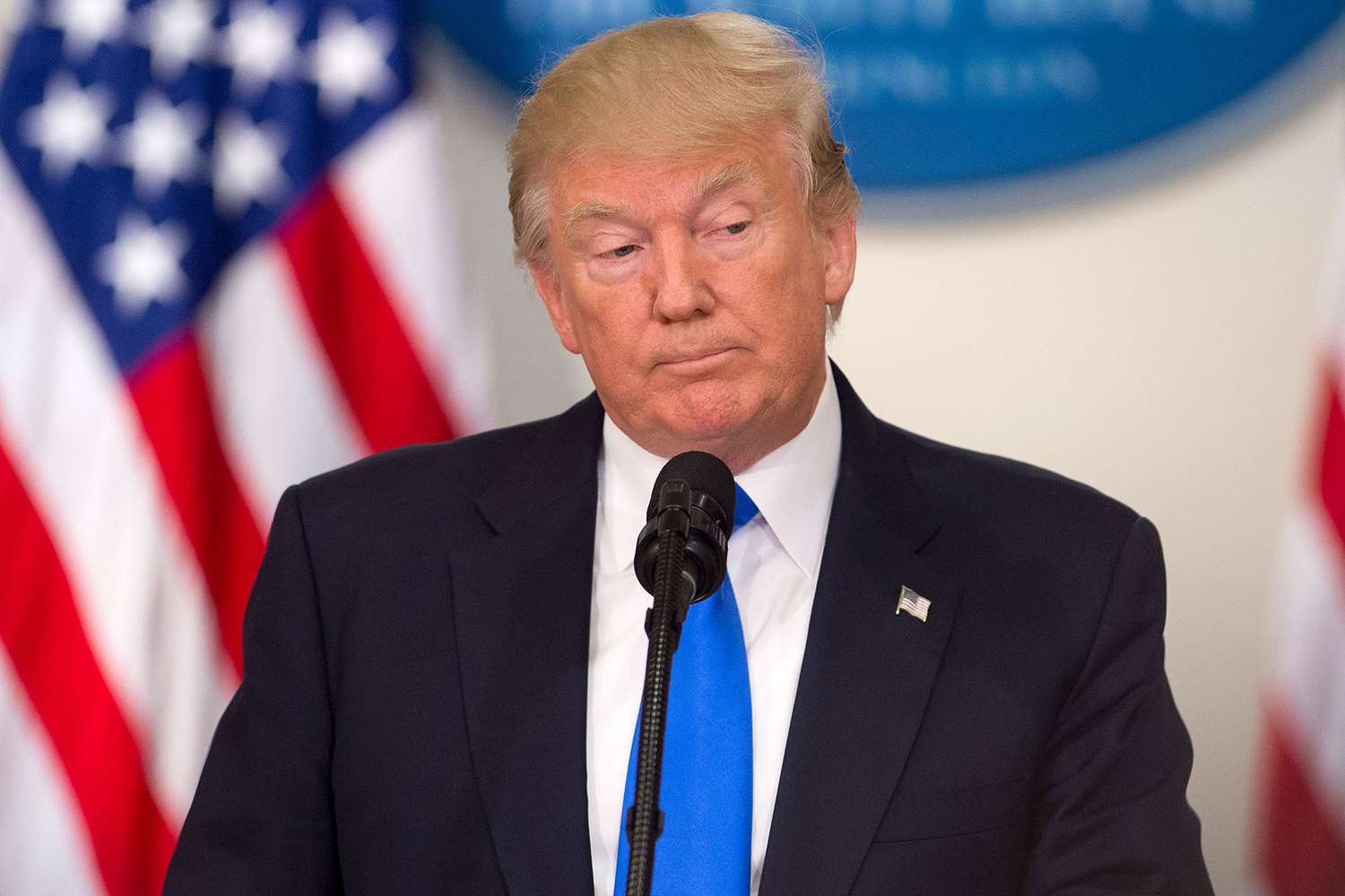 GOP senator slams Trump’s tariffs: “They’re a tax”