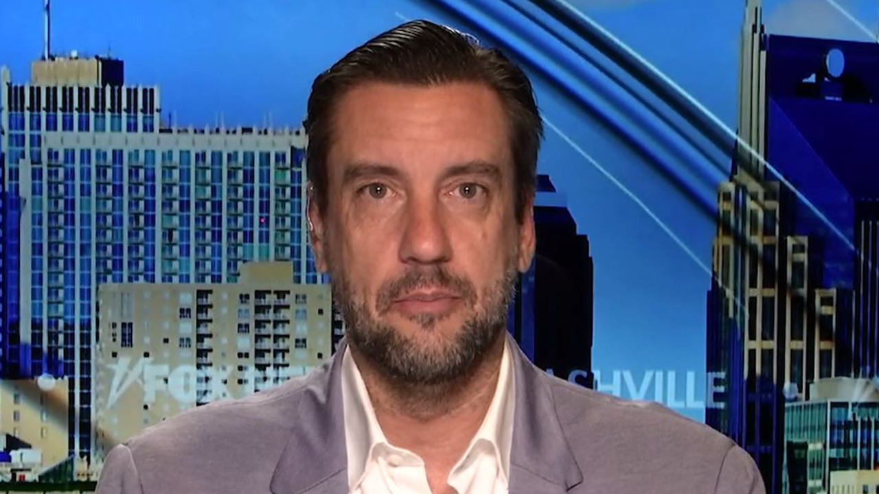 Fox News pundit compares slavery to plane crashes.