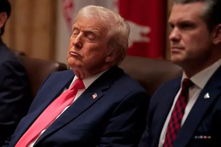 Trump denies falling asleep at public events: “They’ll catch me with the blink.”